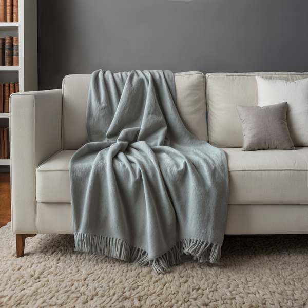 CASHMERE WOVEN THROW WITH FRINGES – PORTOLANO