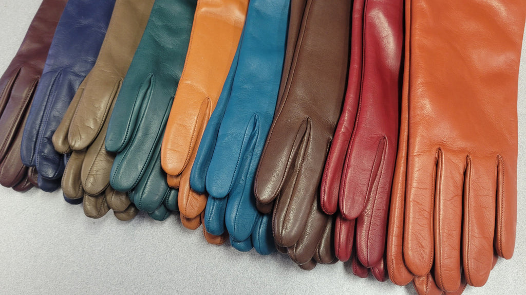 LEATHER GLOVES