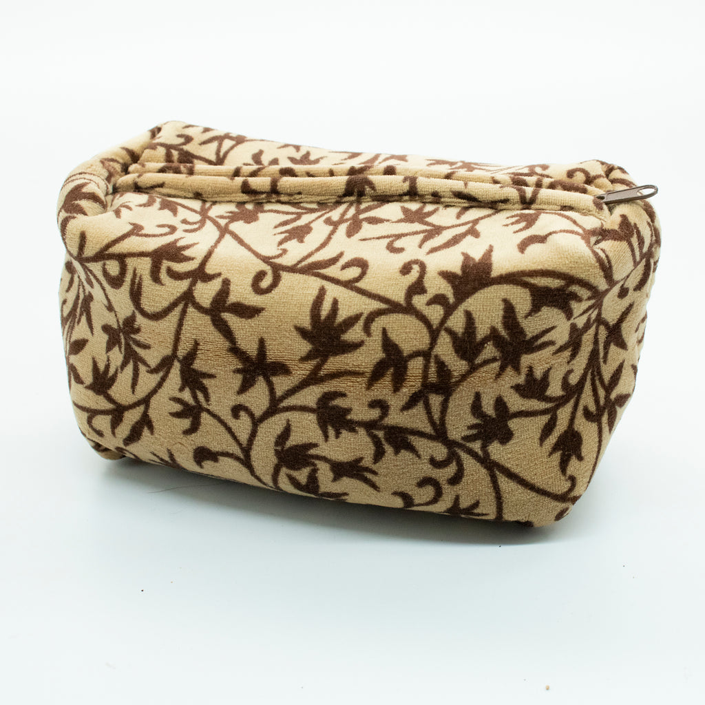 VELVET POUCHES