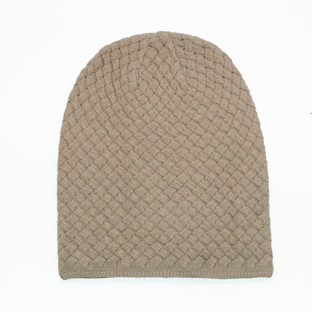 SLOUCHY HAT IN BASKET WEAVE STITCH