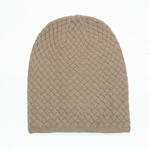 SLOUCHY HAT IN BASKET WEAVE STITCH