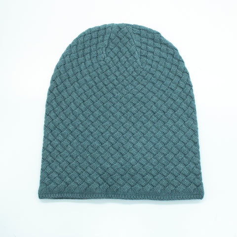 SLOUCHY HAT IN BASKET WEAVE STITCH