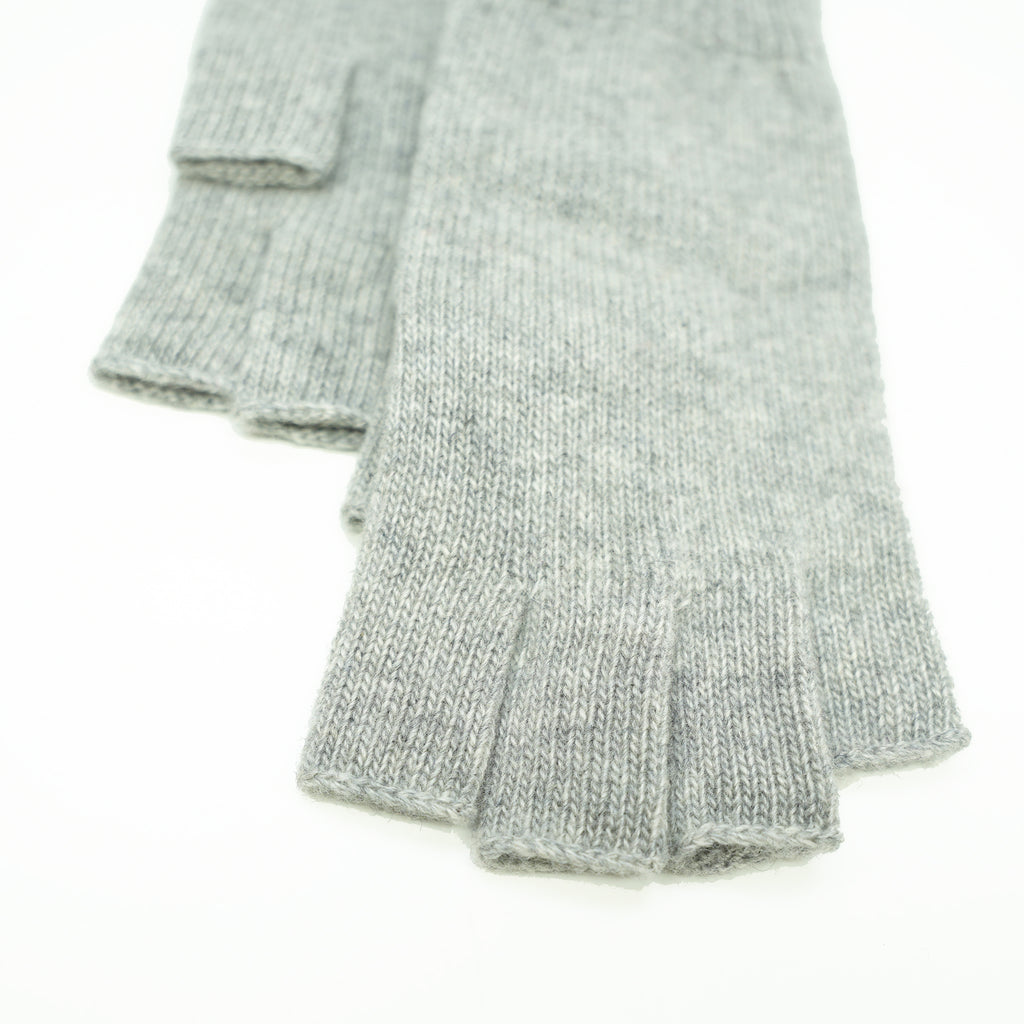 LIGHT GREY