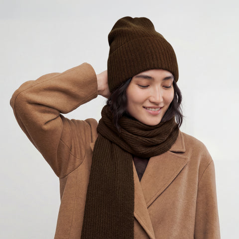 CHOCOLATE BROWN