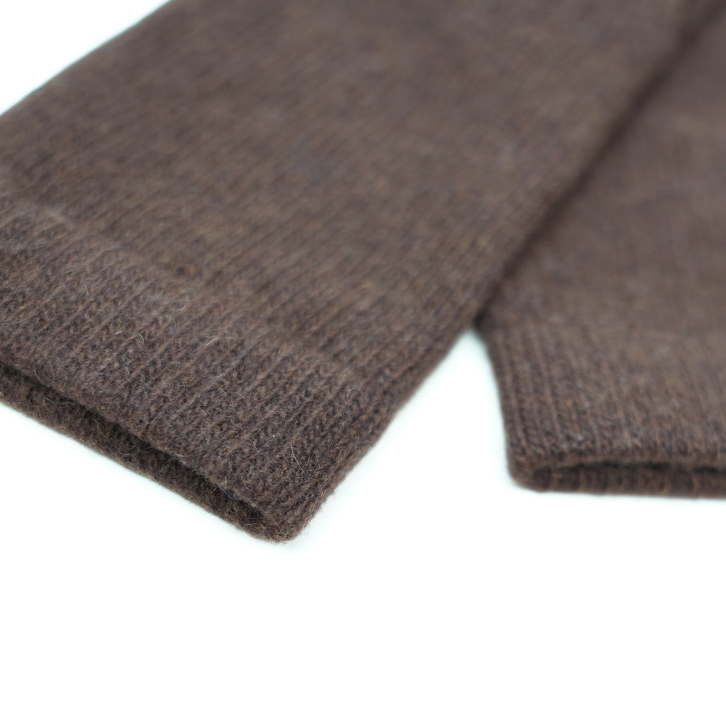 CHOCOLATE BROWN