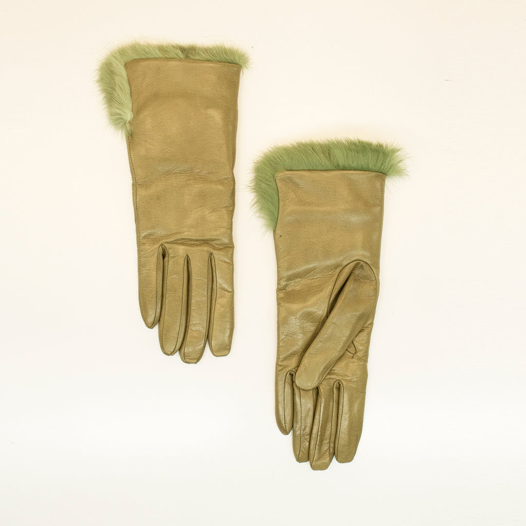 GREEN
