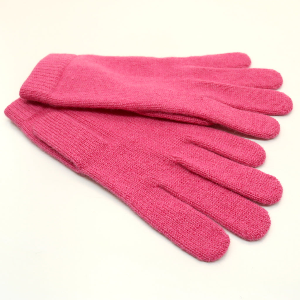 MAGENTA