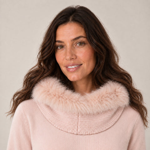 CASHMERE HOOD WITH FUR